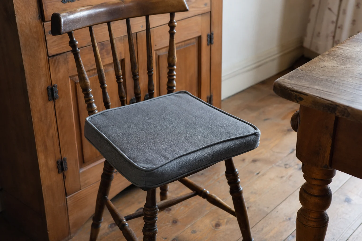 20 x 20 seat cushions — square replacement pads for dining and desk chairs