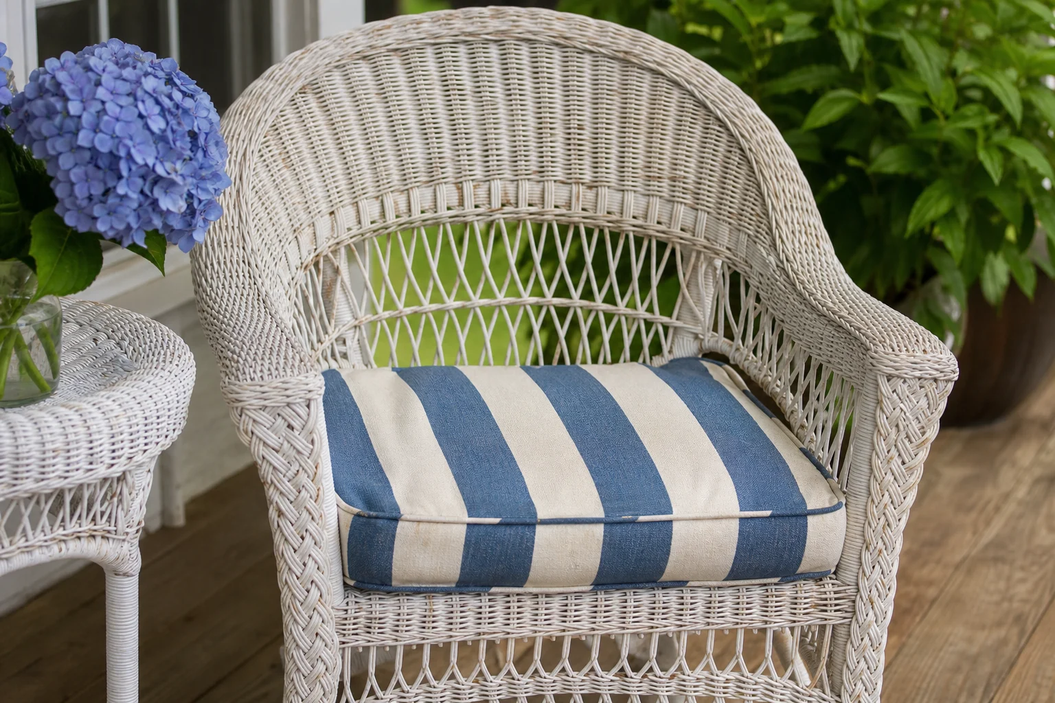 24 x 24 patio cushions — square replacement pads for wicker patio chairs
