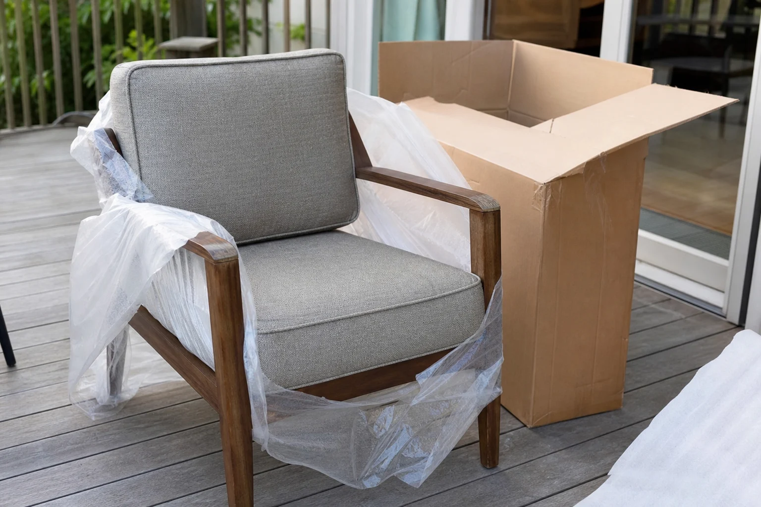How to Buy Patio Furniture Online Without Regret