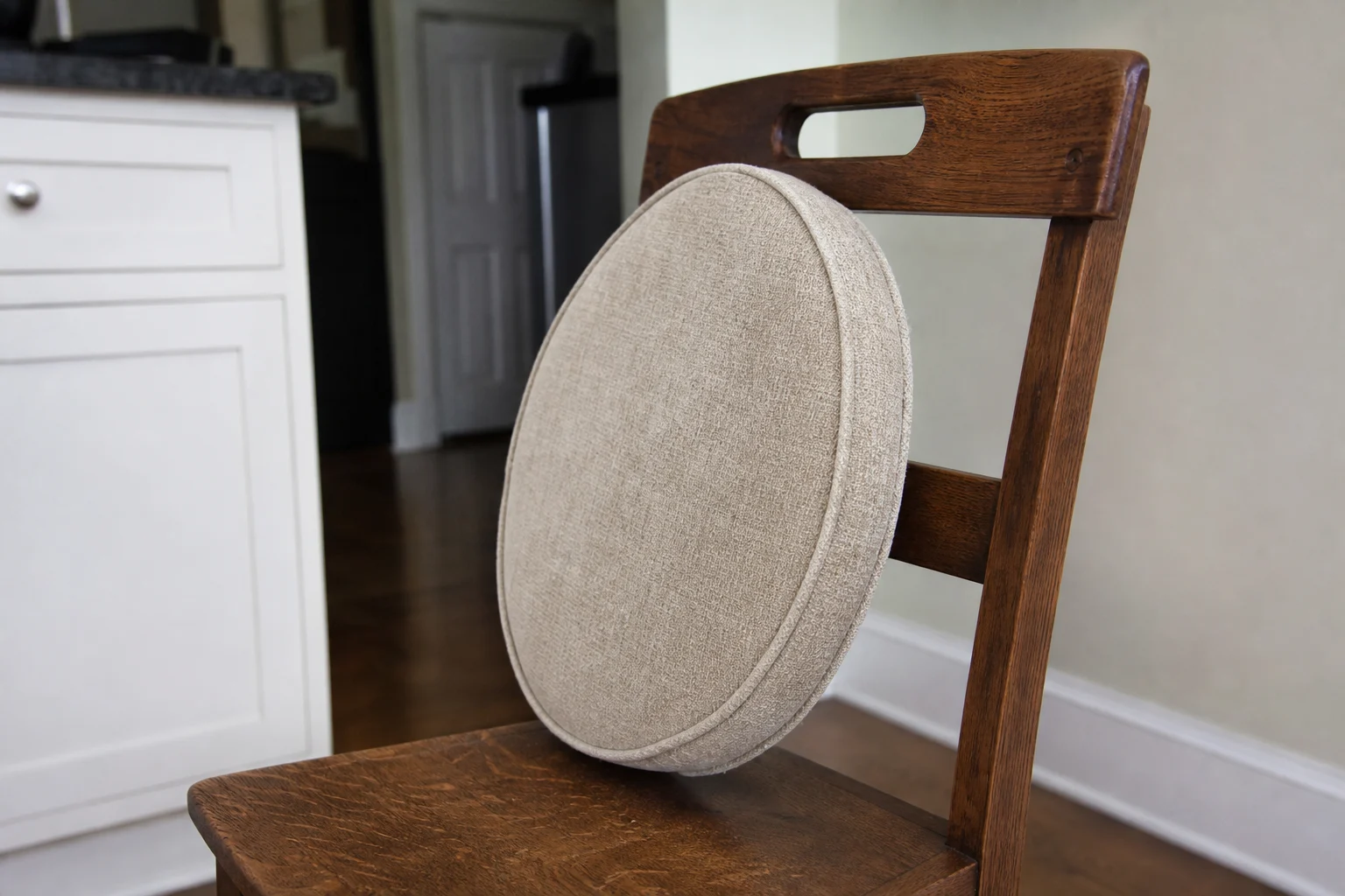How to Measure a Round Cushion (Diameter Is Not Enough)